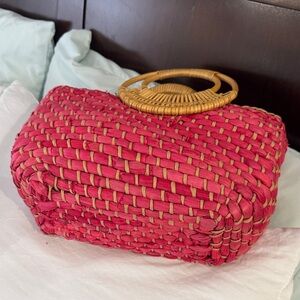 Stylish Pink Woven Handbag